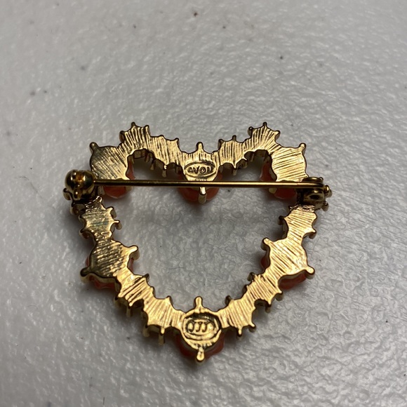 Avon Heart Brooch Resin and Rhinestones - Picture 5 of 5